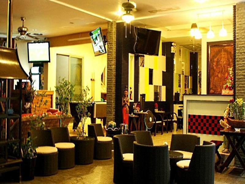 Good Nice 2 Guesthouse Patong Bagian luar foto