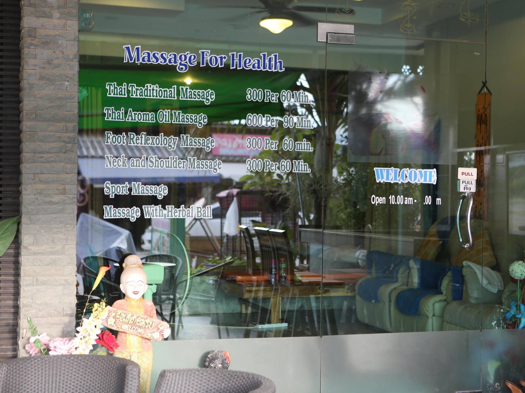 Good Nice 2 Guesthouse Patong Bagian luar foto